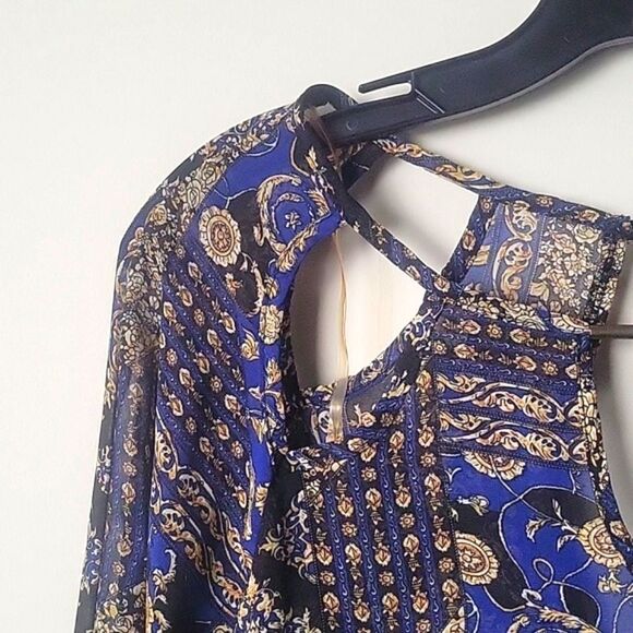 NWT S Cut Out Top Off Shoulder Crop Paisley Gypsy Boho Sexy Coquette Peasant NEW - Picture 2 of 10